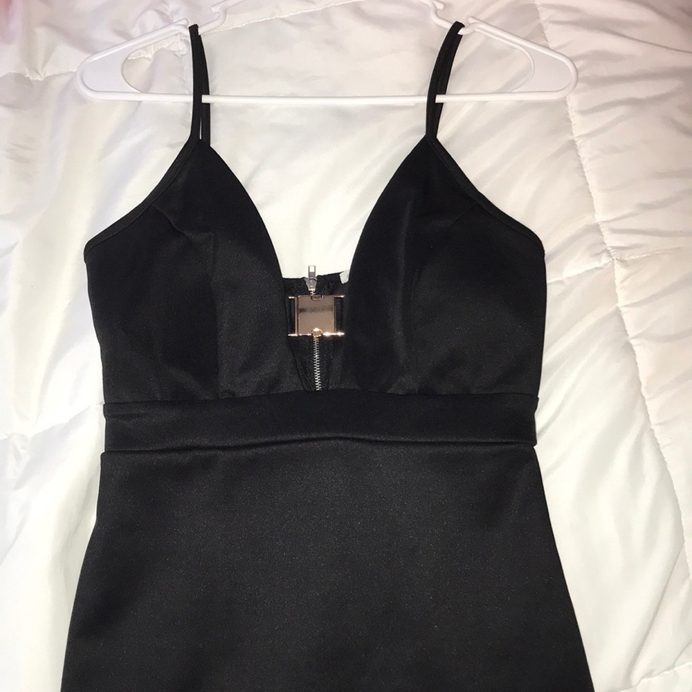 black semi formal body con dress